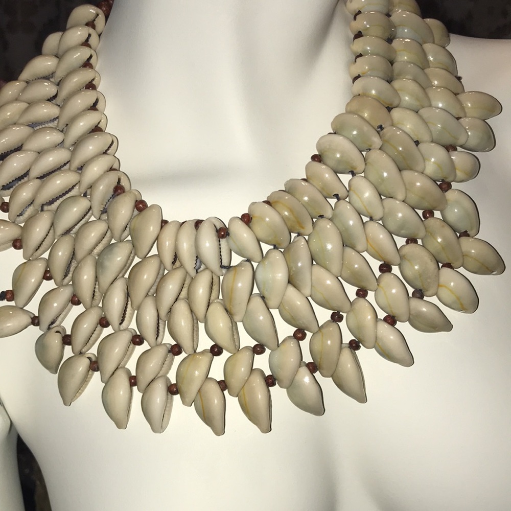 Limited Edition Natasha Couture Bib Necklace - Picture 2 of 10